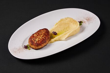 Котлета из 4 видов рыб и гребешка с картофельным пюре