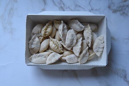 Замороженные вареники с сыром