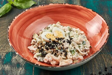 Оливье с копченым куриным филе