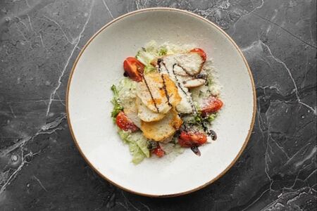 Цезарь с куриной грудкой