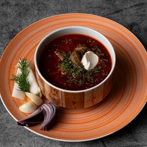 Борщ фирменный