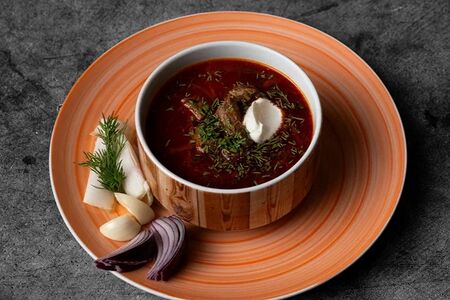 Борщ фирменный