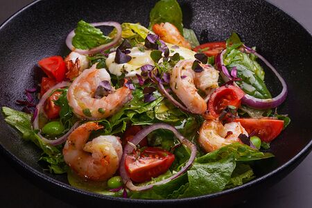 Салат Нисуаз с креветками