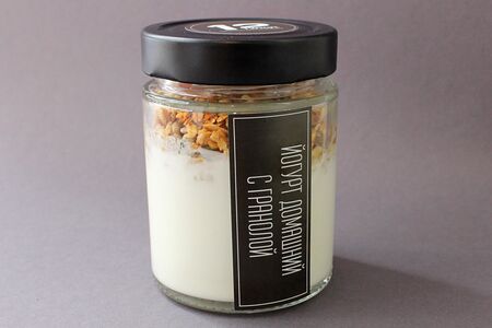 Йогурт домашний с гранолой