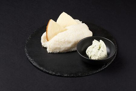 Гоми с сыром сулугуни