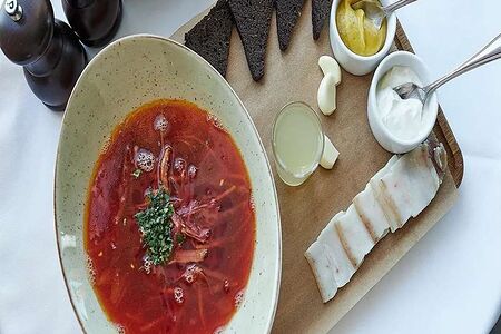 Борщ с салом