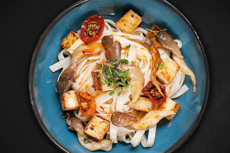 Лапша удон с тофу