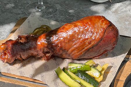 Голень индейки су-вид с битыми огурцами