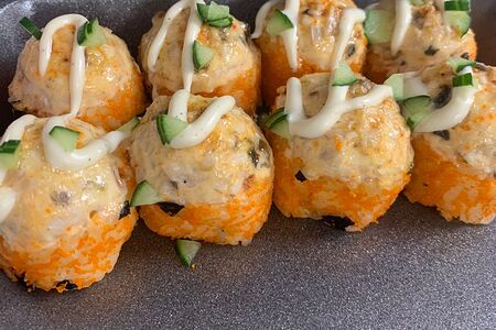 Запеченный ролл Медовый угорь