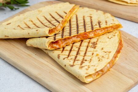 Кесадилья с курицей