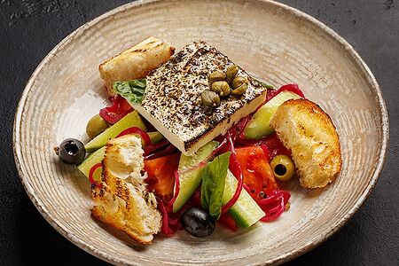 Салат греческий