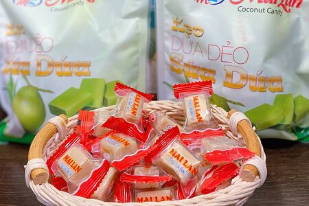 Ириски Mai Lan