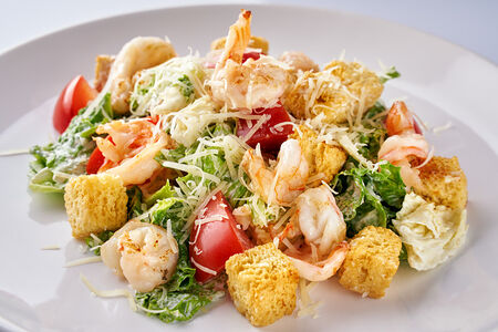 Салат Цезарь с креветкой