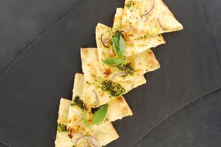 Фокачча с пряными травами