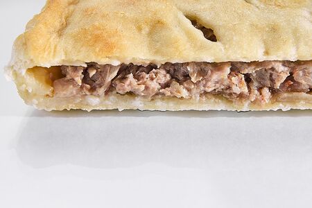 С мясом и капустой