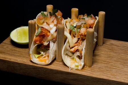 Такос с маринованной курочкой