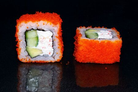 Ролл Калифорния с крабом