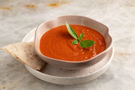 Томатный суп со страчателлой