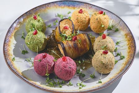 Ассорти пхали