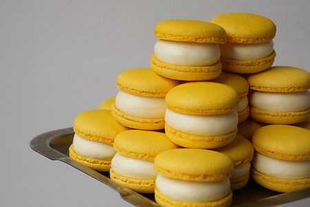 Макарон Лимонный
