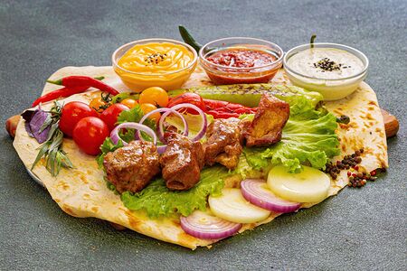 Шашлык из cвинoй шеи