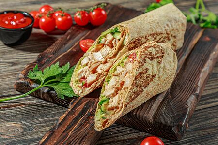Мини-шаурма с курицей
