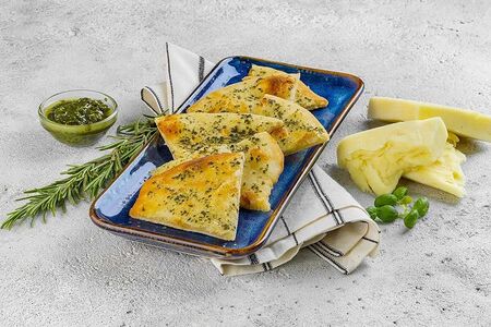 Фокачча с базиликом