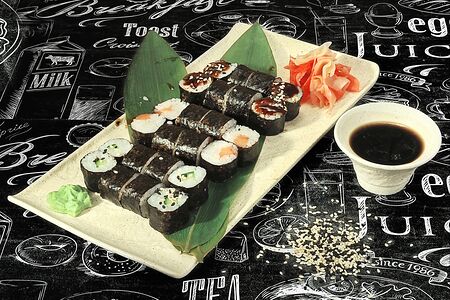 Мини ролл с огурцом