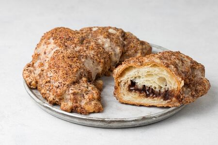 Круассан Королевский с темным шоколадом