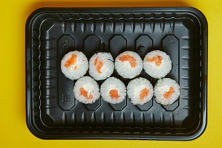 Ролл с лососем и сыром