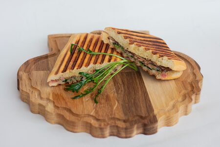 С говяжьим языком