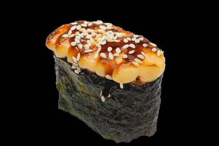 Запеченные суши с лососем