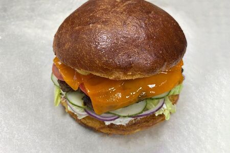 Бургер классика с говядиной пряно-румяно