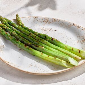 Спаржа гриль