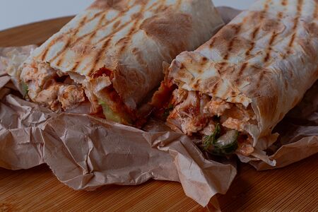 Шаурма со свининой большая на углях