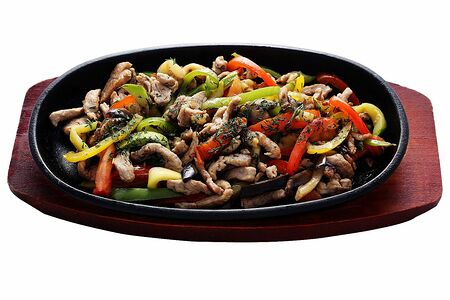 Горячая сковорода со свининой