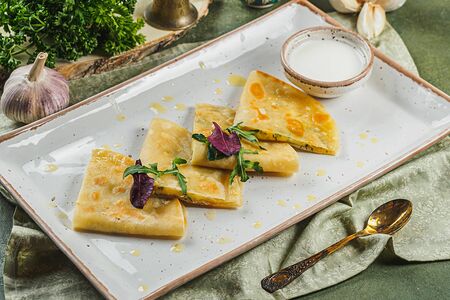 Кутабы с сыром и зеленью