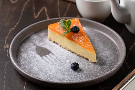 Чизкейк манго-маракуйя