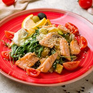 Салат теплый с сёмгой