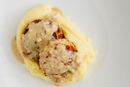 Котлеты из курицы с картофельным пюре