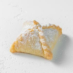 Шарлотка с яблоком и корицей