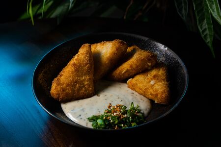 Сулугуни фри, Эстрагон