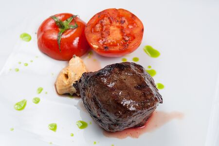 Медальон из говядины