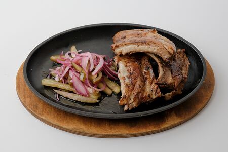 Копченые свиные ребра