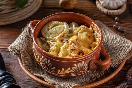 Запеченные пельмени