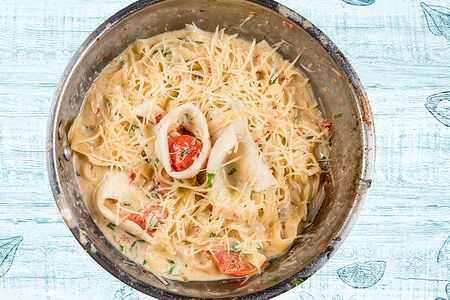 Паста с кальмаром в сливочном соусе