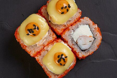 Ролл Акадзи