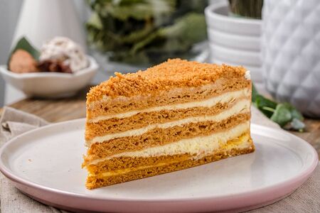 Торт медово-сливочный