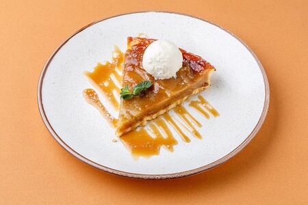 Яблочный пирог