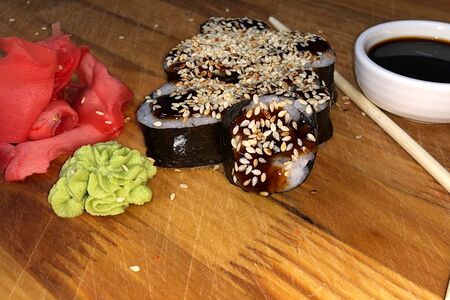 Ролл классический с угрем